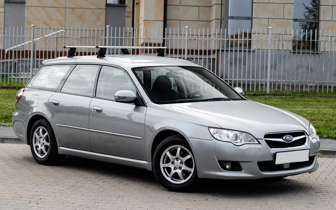 Subaru Legacy cena 20900 przebieg: 208000, rok produkcji 2008 z Radom małe 667